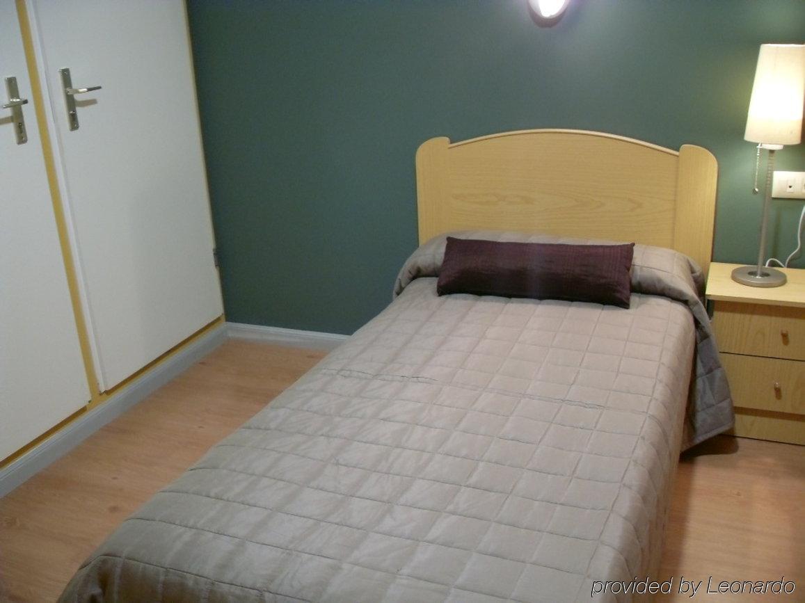 Ahc Hoteles Caces Chambre photo