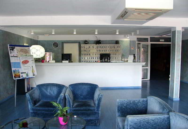 Ahc Hoteles Caces Intérieur photo